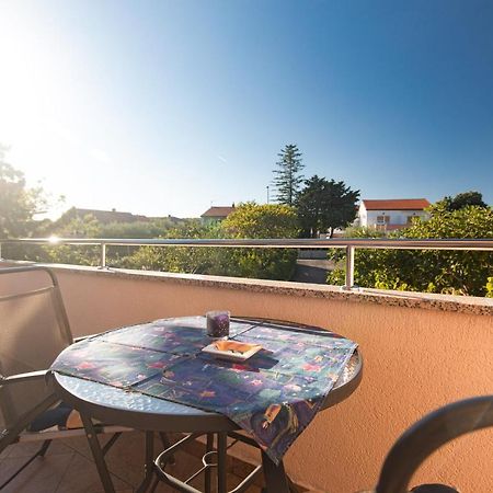1-Bedroom Apartment In Krk - Steps From The Beach! Veglia Exterior foto